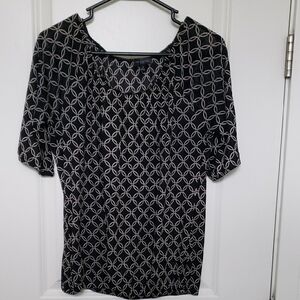 The Limited Black and White Fitted 3/4 Sleeve Blouse